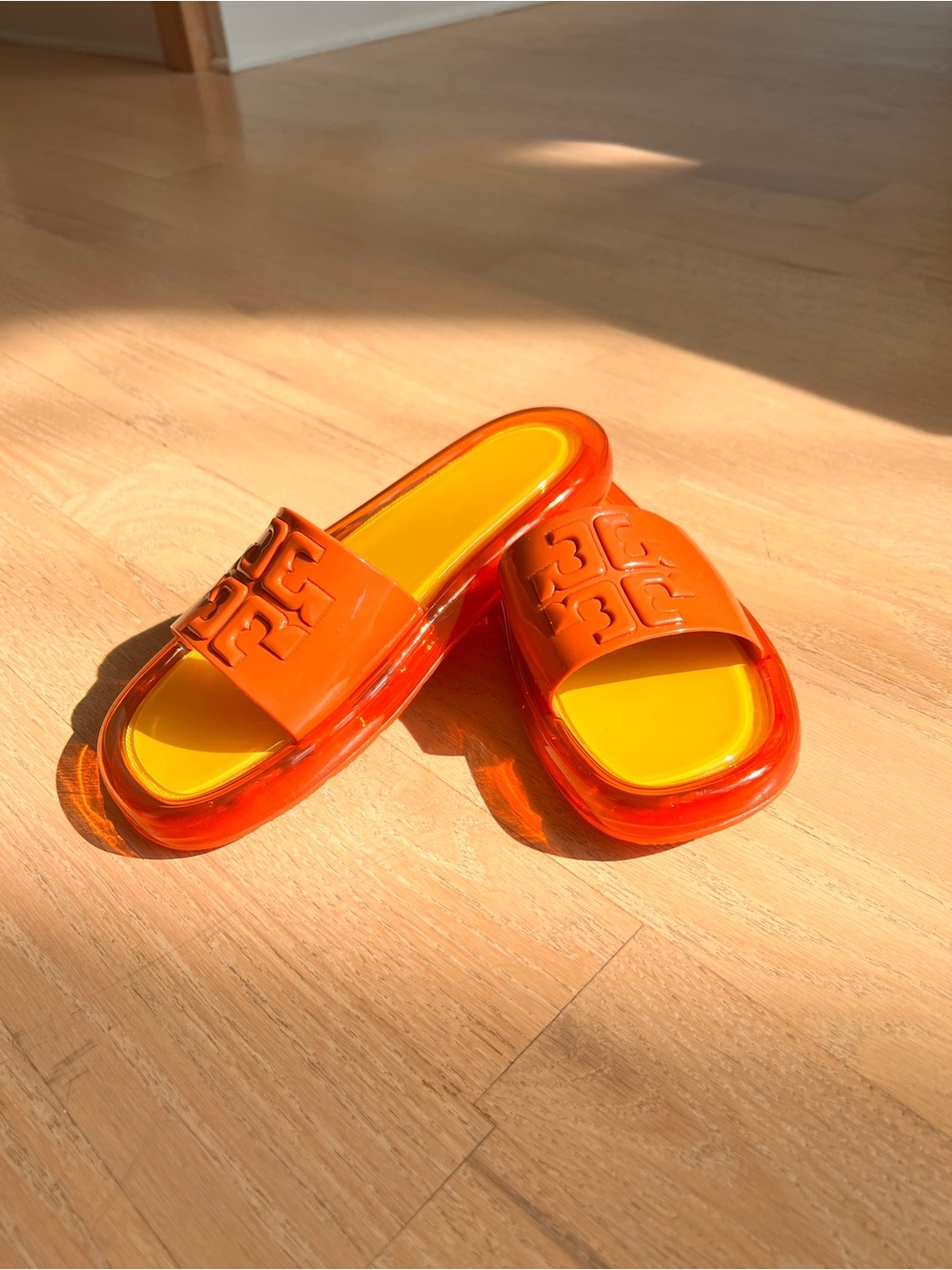 Tory Burch Bubble Slides size 8 (chipotle)